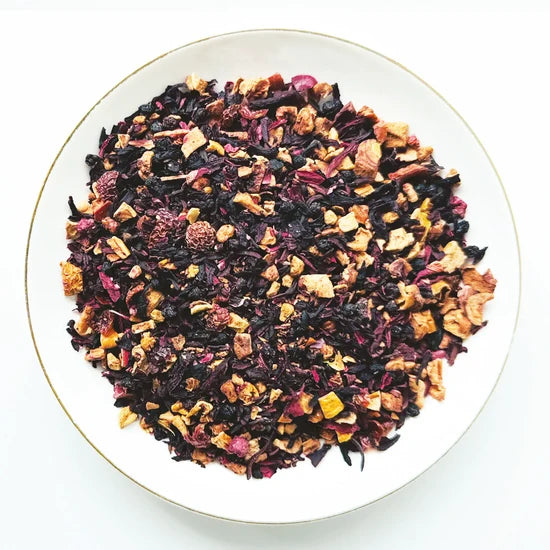 Emballage debout Pomme Canneberge Urbanithé — tisane sans théine 9 sachets pyramidaux biodégradables, fond blanc
