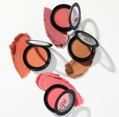 Cream Blush Glo Skin Beauty, texture et teinte du fard crème — Spa Santé Le Nénuphar