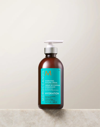 Crème de coiffage hydratante Moroccanoil, texture à l’huile d’argan — Spa Santé Le Nénuphar