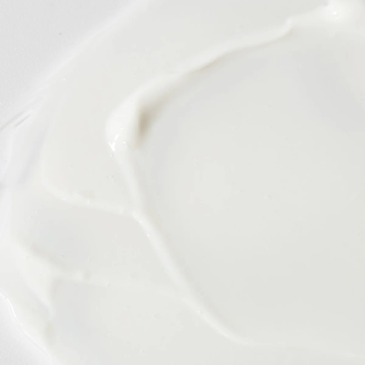 Texture lotion pour le corps anti-âge Vivier — formule légère soyeuse aux peptides et acide hyaluronique