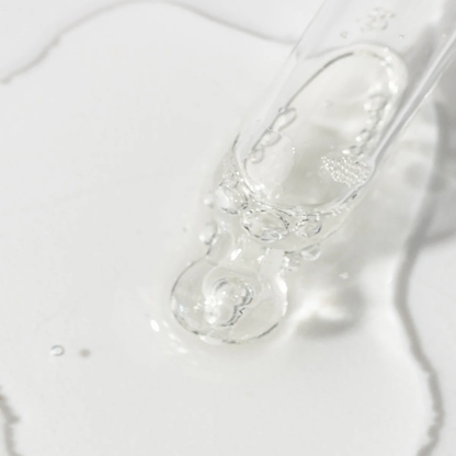 Texture sérum Kinē-C Vivier — formule légère sans huile à la vitamine C et peptides 