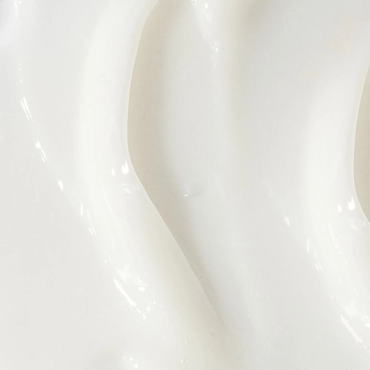 Texture lotion traitement contre l’acné Vivier — formule crémeuse au peroxyde de benzoyle 5% pour peau nette et sans imperfections