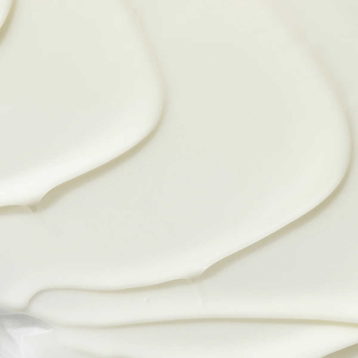 Texture crème yeux cernés Vivier — formule nourrissante anti-cernes et anti-poches